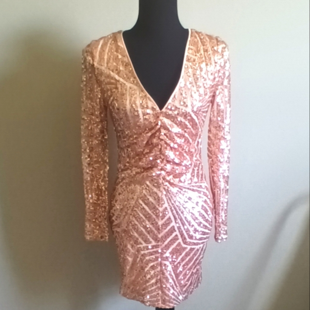 Boohoo SZ 6 Sequined Cocktail Dress